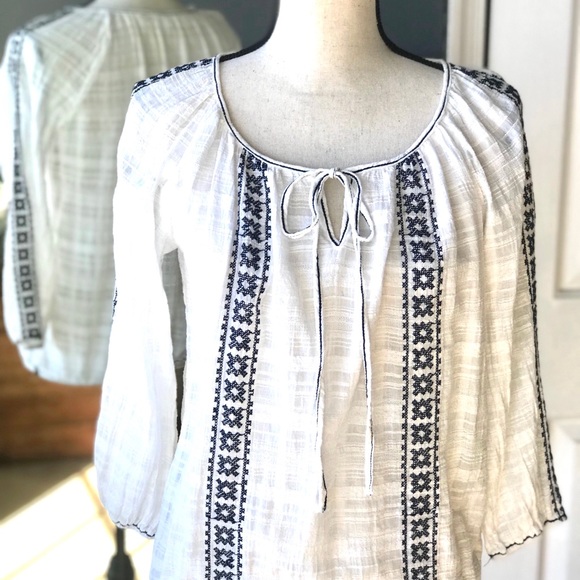 Boho Embroidered Top - Juniors M - Picture 3 of 7